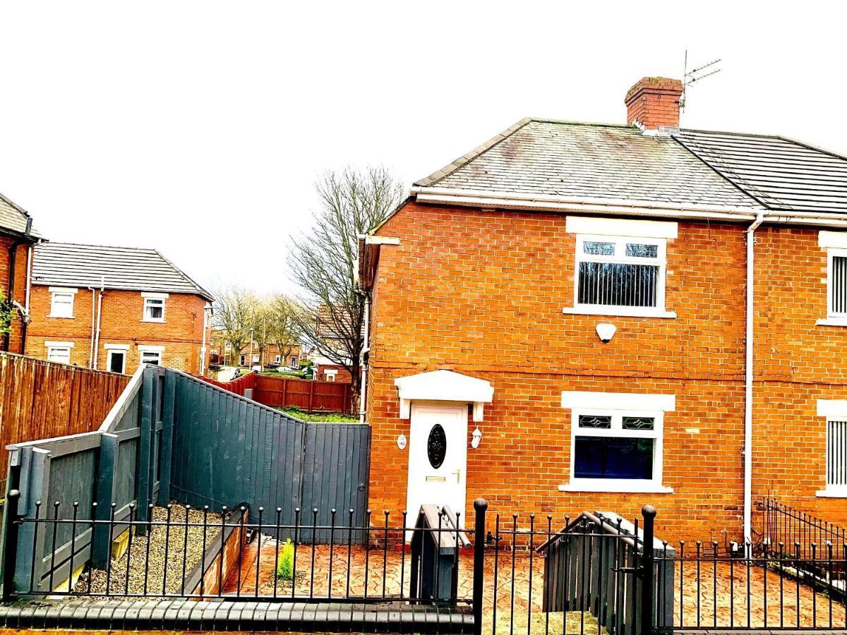 Appartamento Millway House Newcastle Gateshead With Free Parking Esterno foto